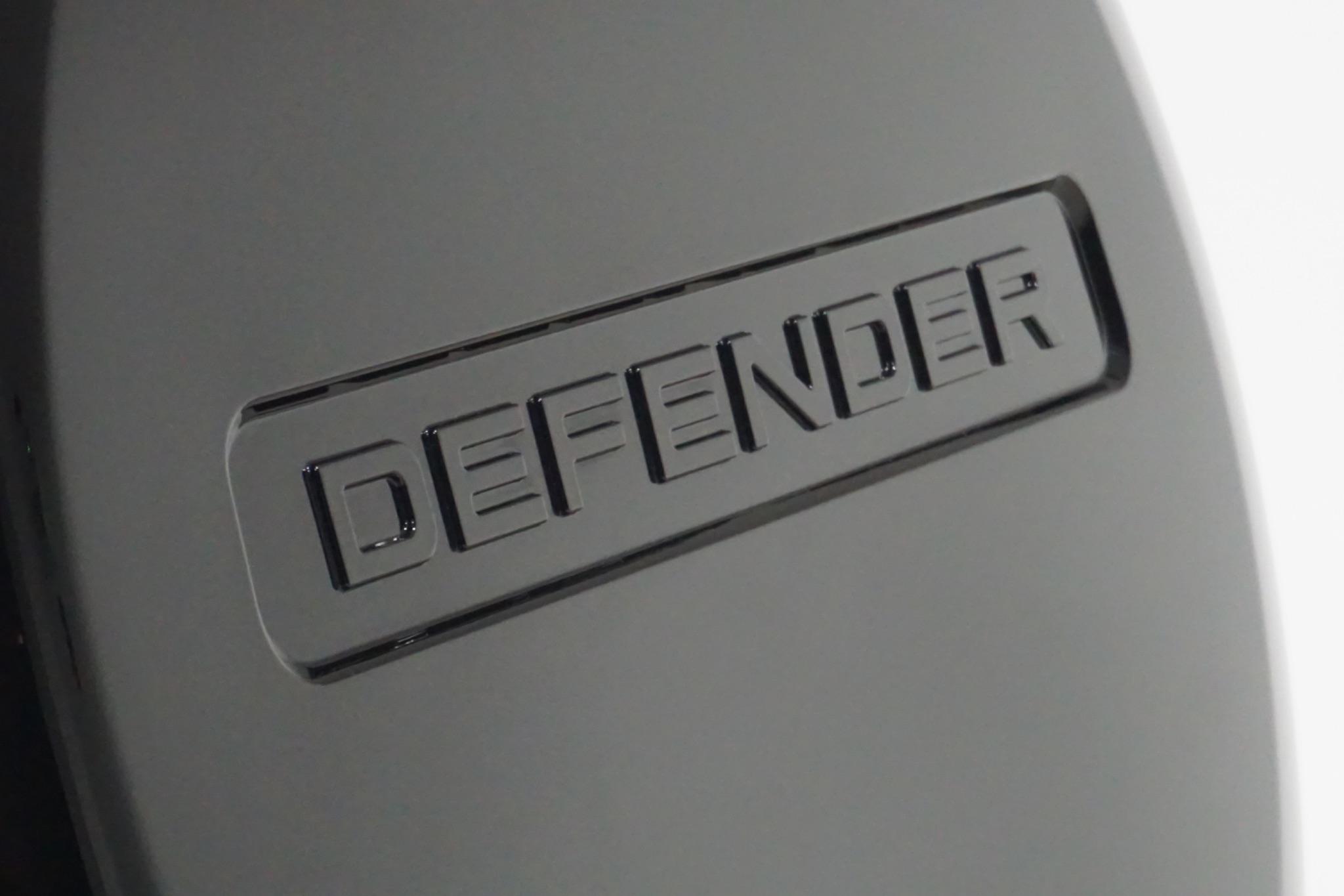 Land Rover Defender 110 3.0 D250 MHEV X-Dynamic HSE Auto 4WD Euro 6 (s/s) 5dr